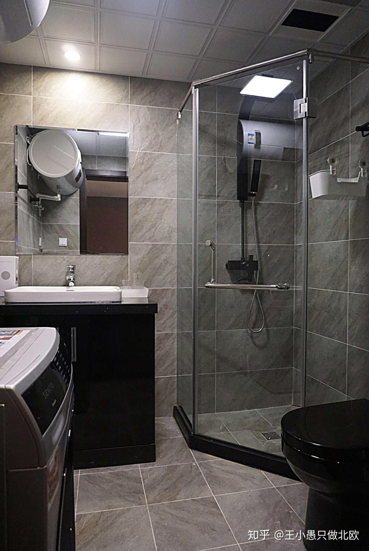 厕所灰色墙砖搭什么颜色地砖急