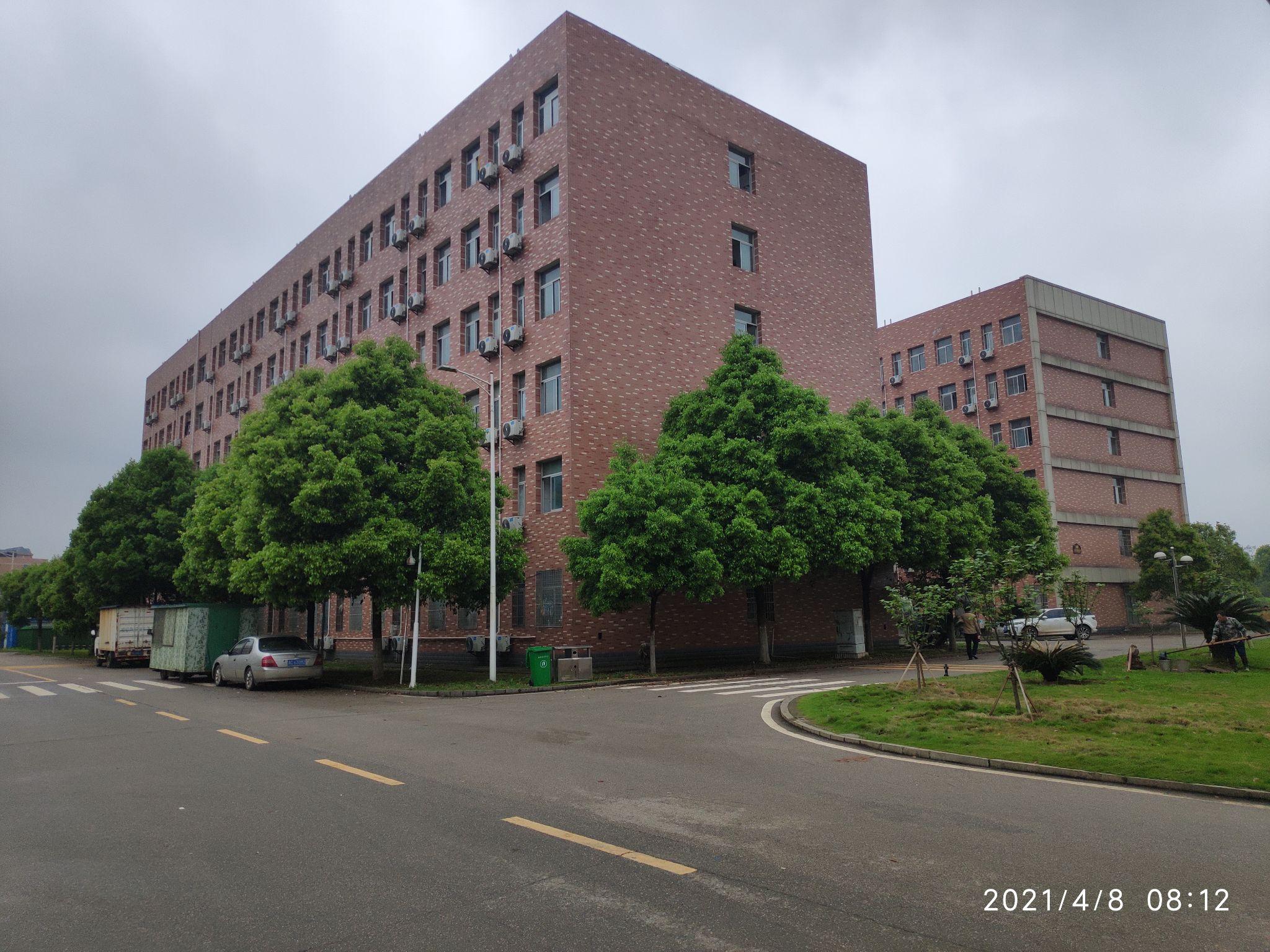 湖南工程学院的宿舍条件如何校区内有哪些生活设施