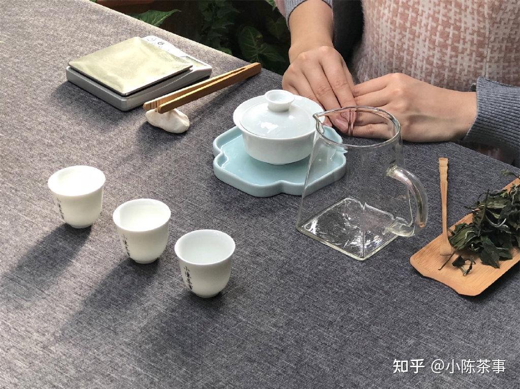 泡茶、倒茶、分茶、递茶、换茶，一次说清5个茶桌礼仪，很实用 - 知乎