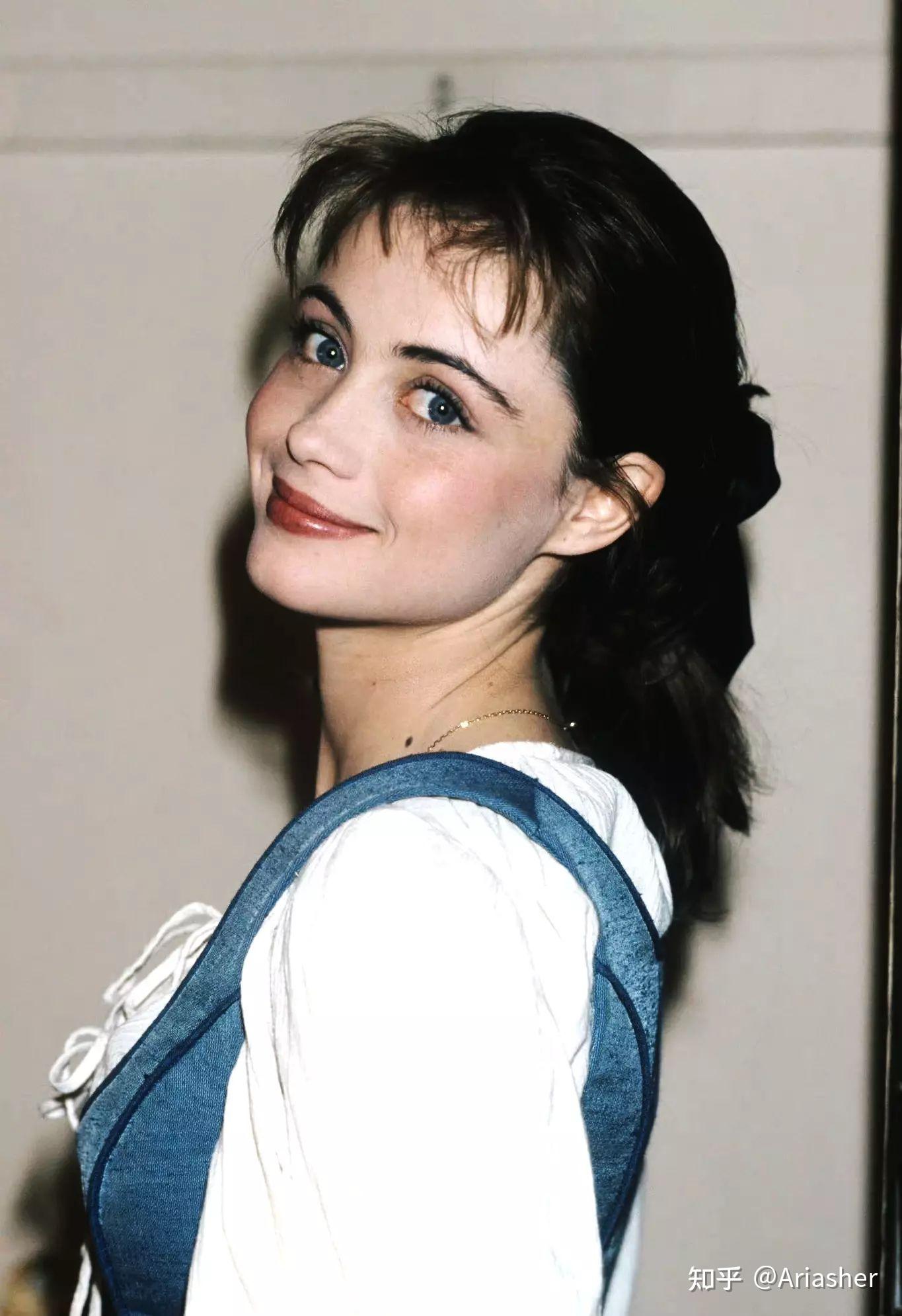 有没有推荐的黑发蓝眼的欧美演员? - 知乎