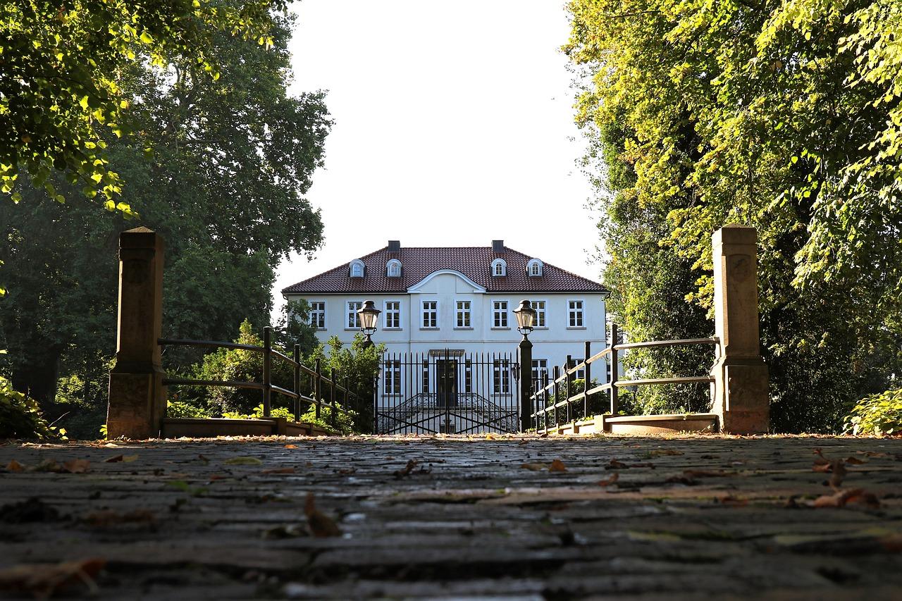 2. 迪拜奢华地标