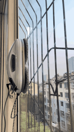 家里窗户整面玻璃没有开窗怎么擦 家里窗户整面玻璃没有开窗怎么擦