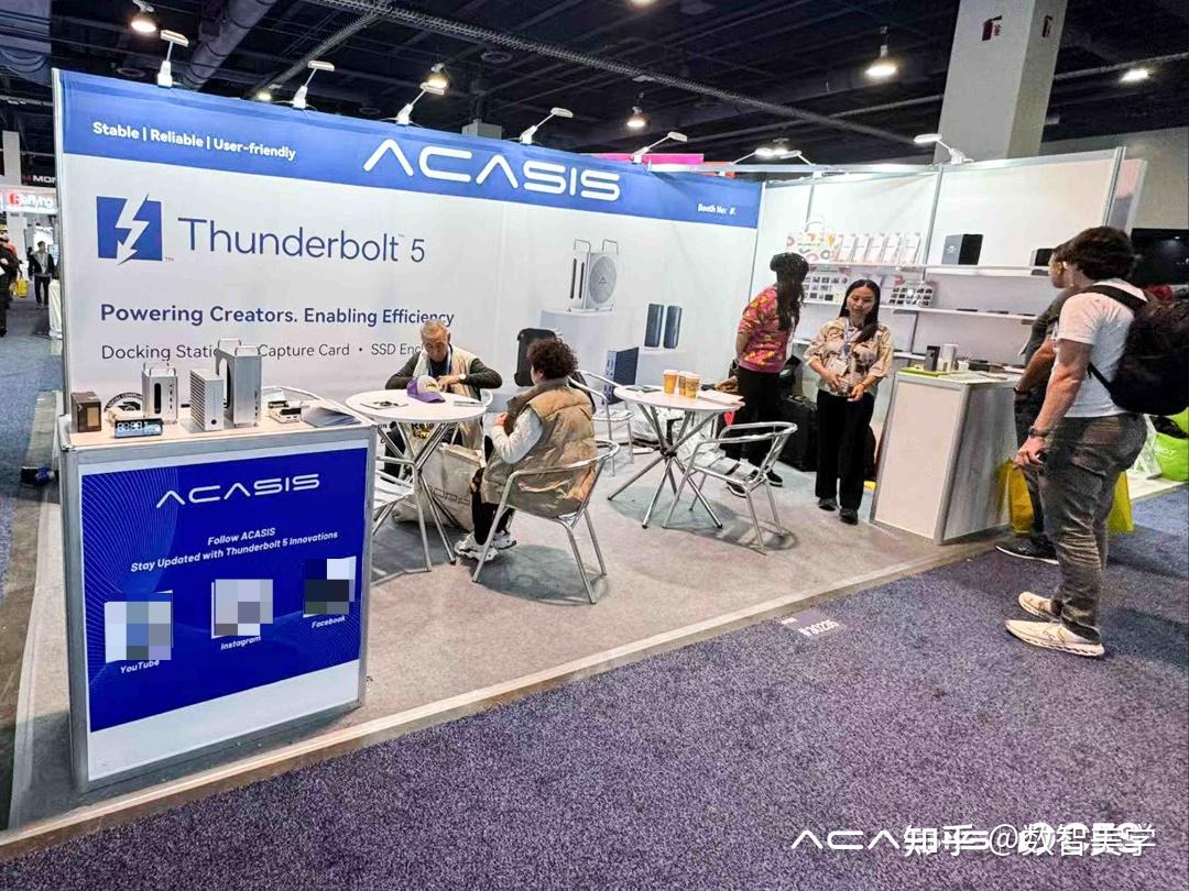 阿卡西斯在CES重磅发布全球首款满速4盘位Thunderbolt 5硬盘盒