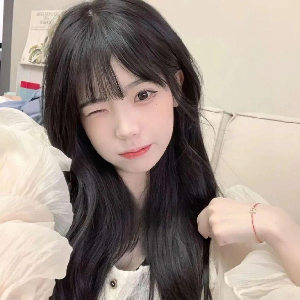 有没有很酷很拽的头像呀?(很酷很拽的图片女生)