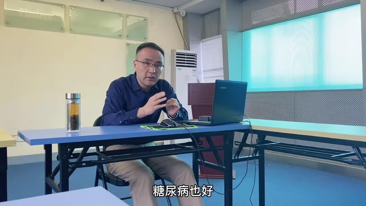 后天精神病会遗传给自己的子孙后代吗(后天精神病会遗传给孩子吗)