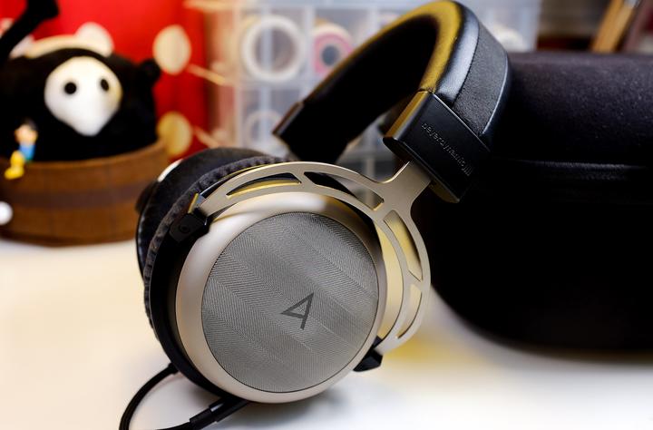 Astell&Kern AK T1p - ヘッドフォン