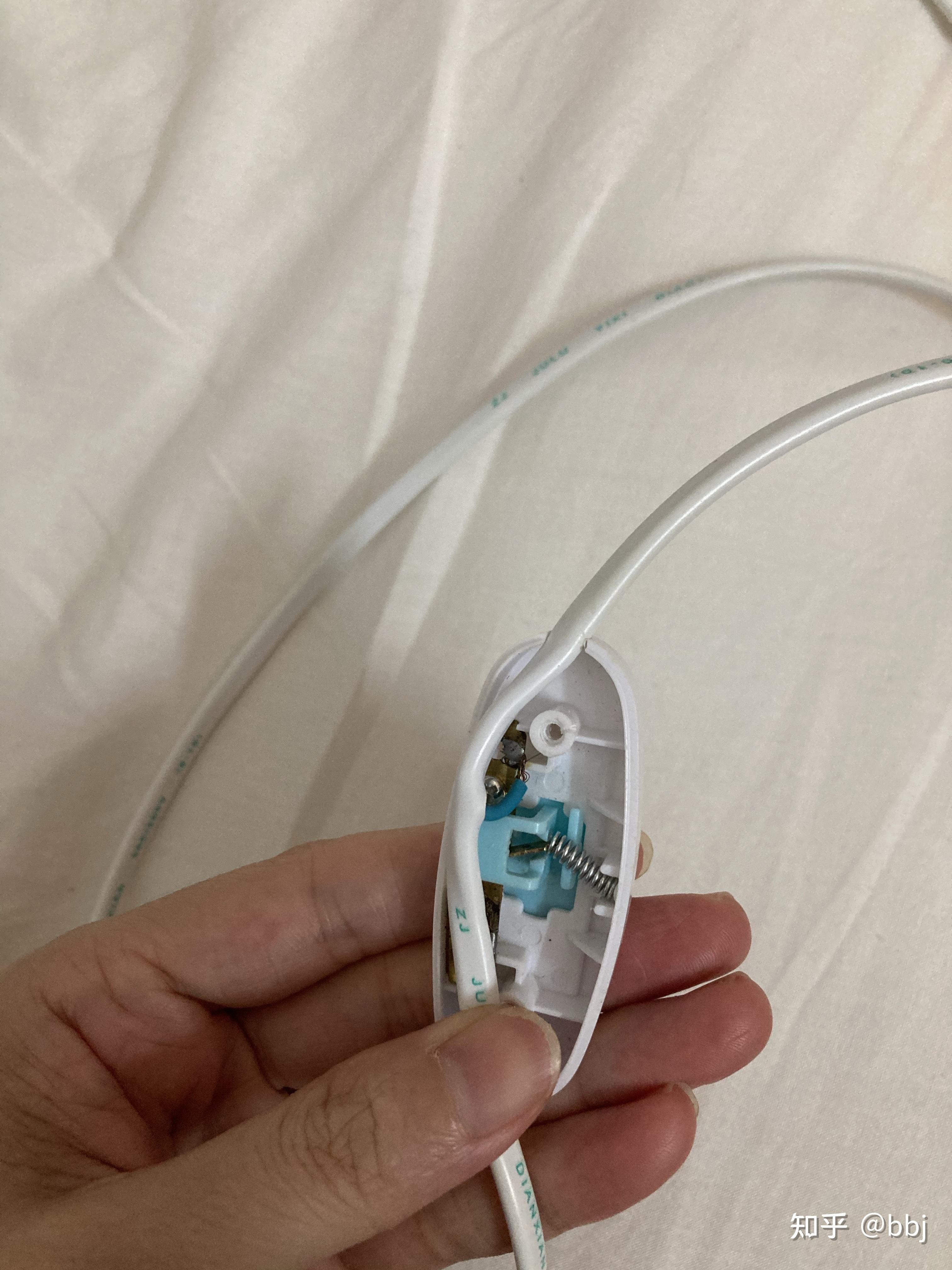 五叶小风扇开关弹簧如何安装? - 知乎