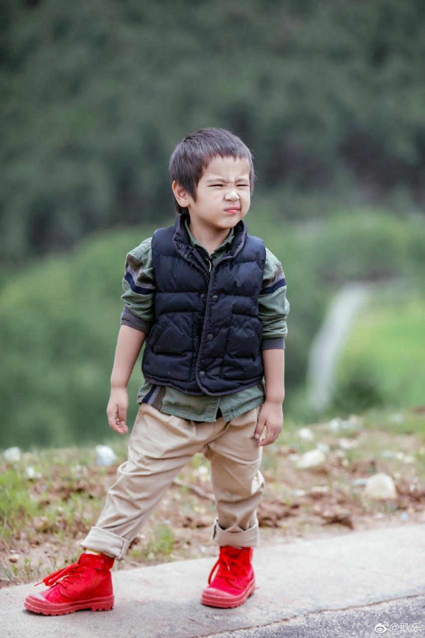 如何评价《爸爸去哪儿》第六季的耿乐的儿子乐那多?