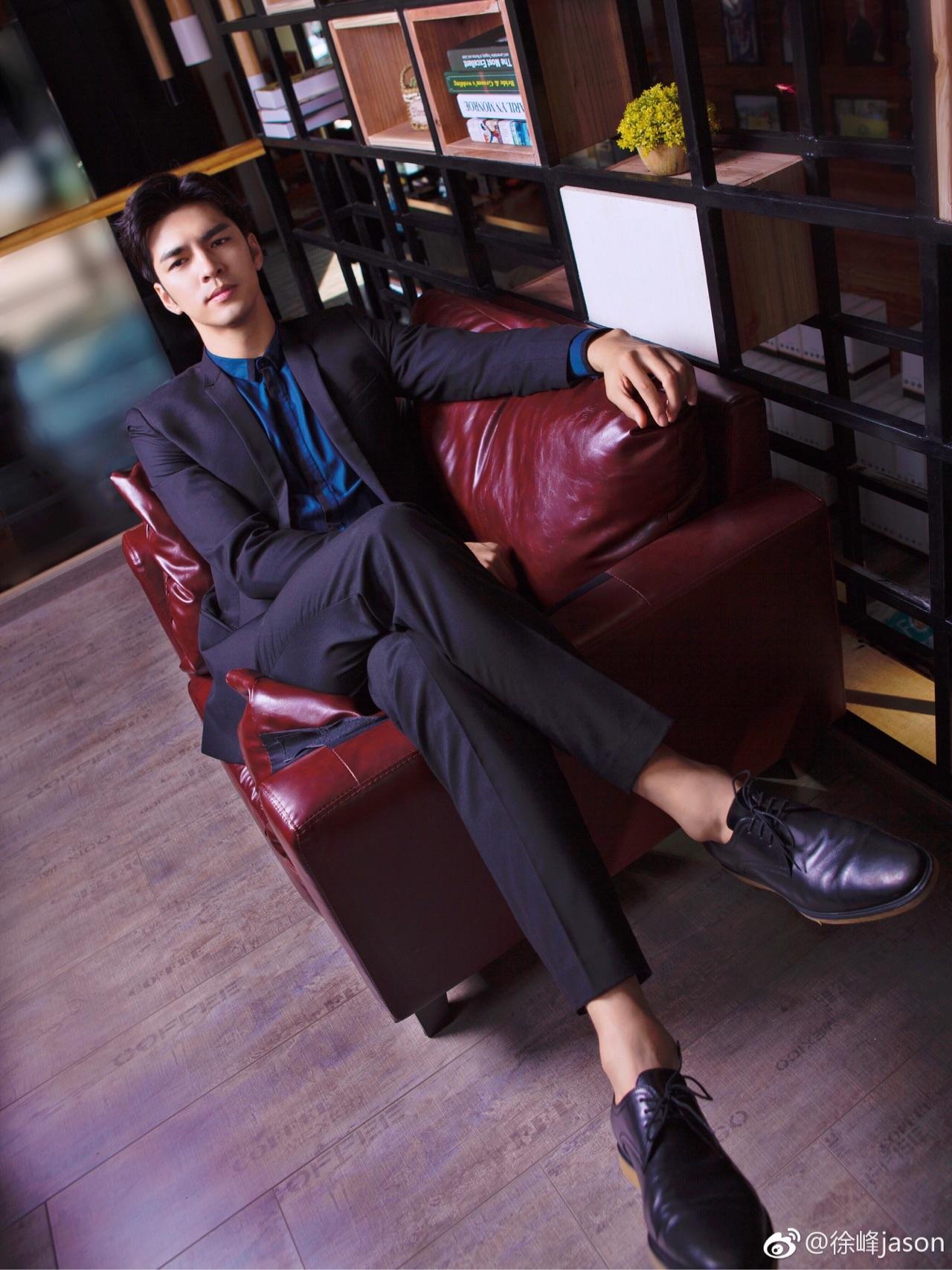 如何评价演员and模特徐峰