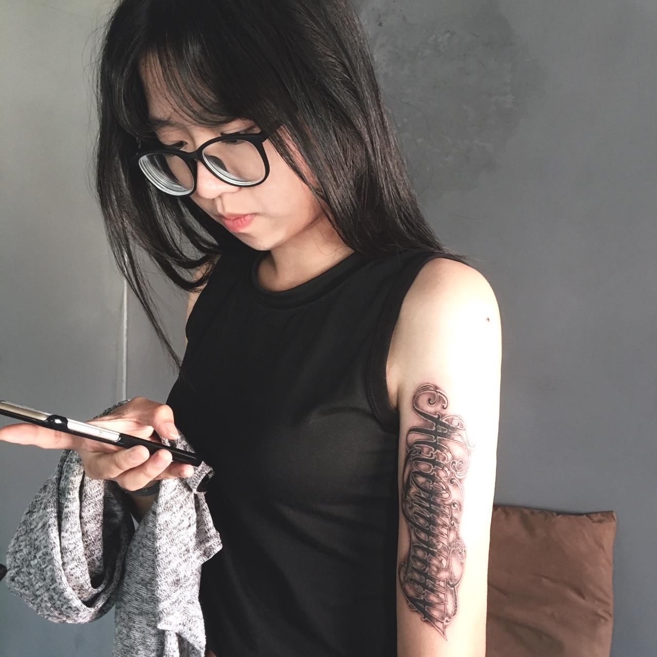 女17岁纹身纹外胳膊上了特别后悔怎么办