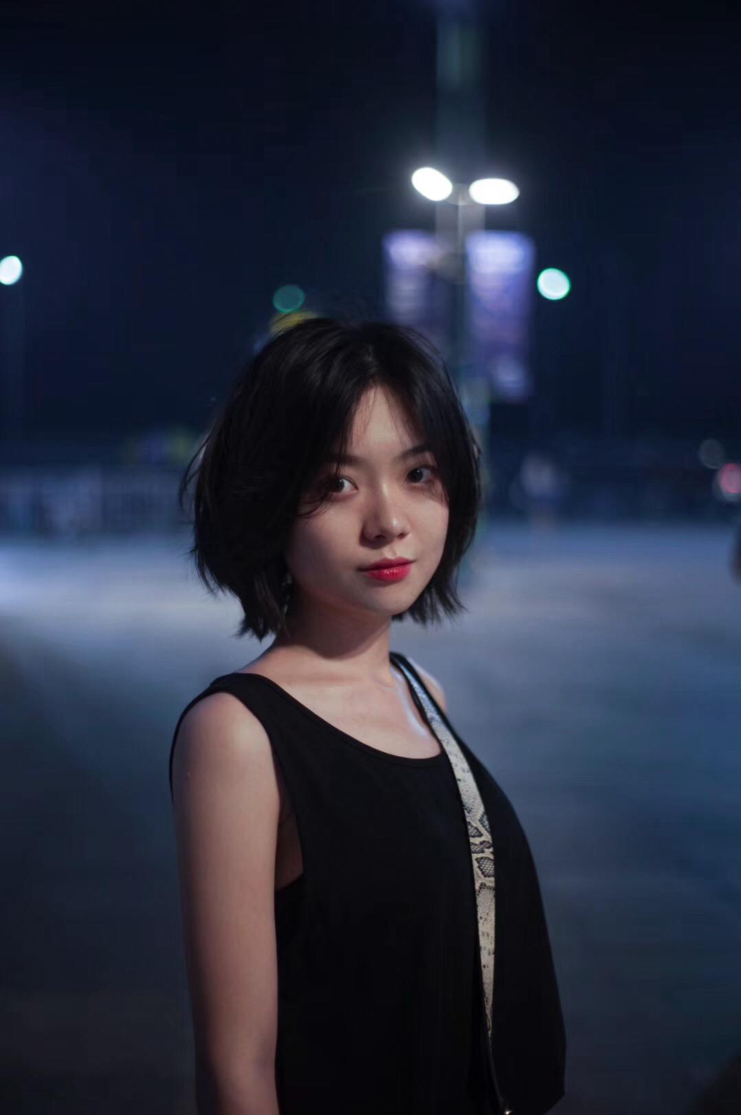 如何评价流浪地球中韩朵朵的扮演者赵今麦