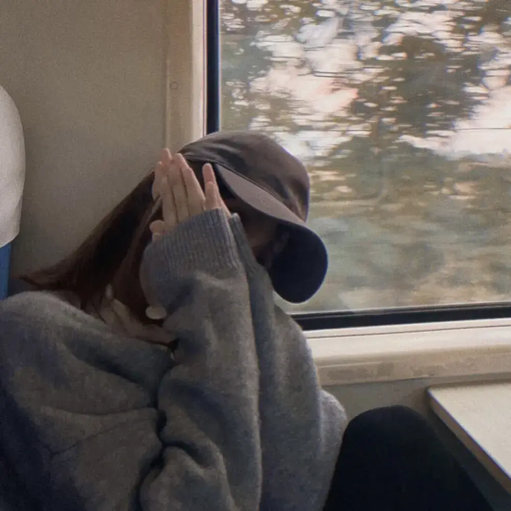 有什么好看又比较低调的女生头像