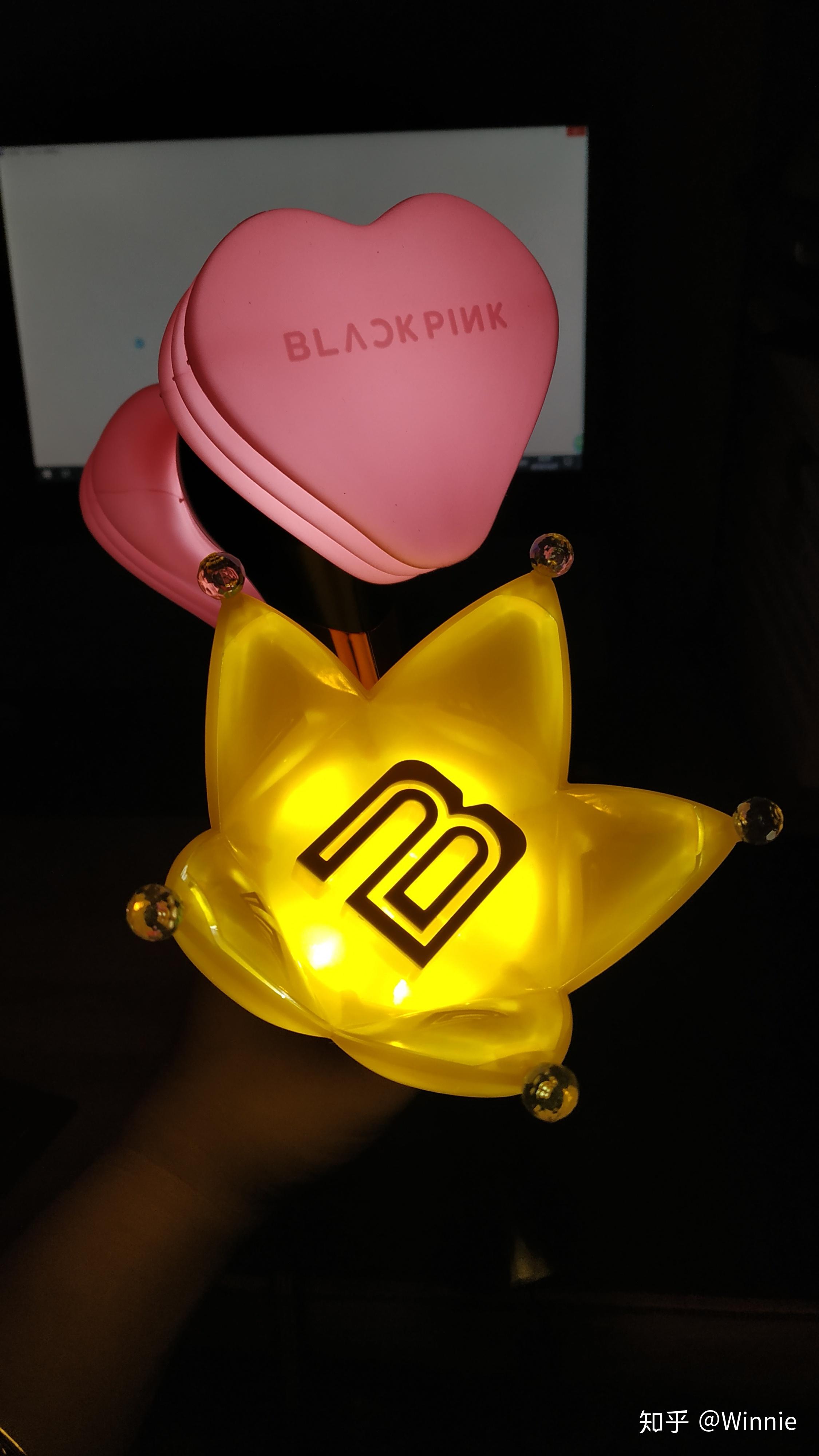 有哪些爱豆的应援棒设计的特别好看?