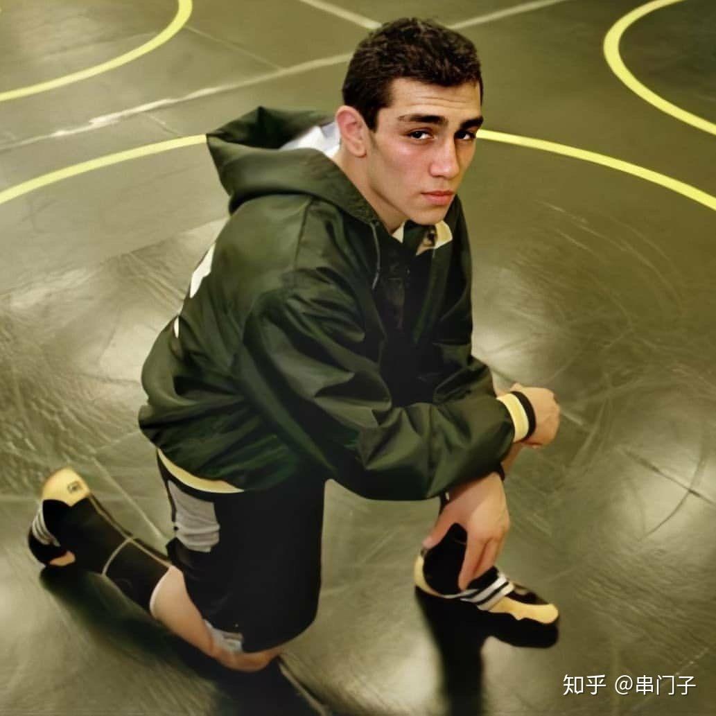 ufc夜魔为何会如此受到人们的喜爱? - 知乎