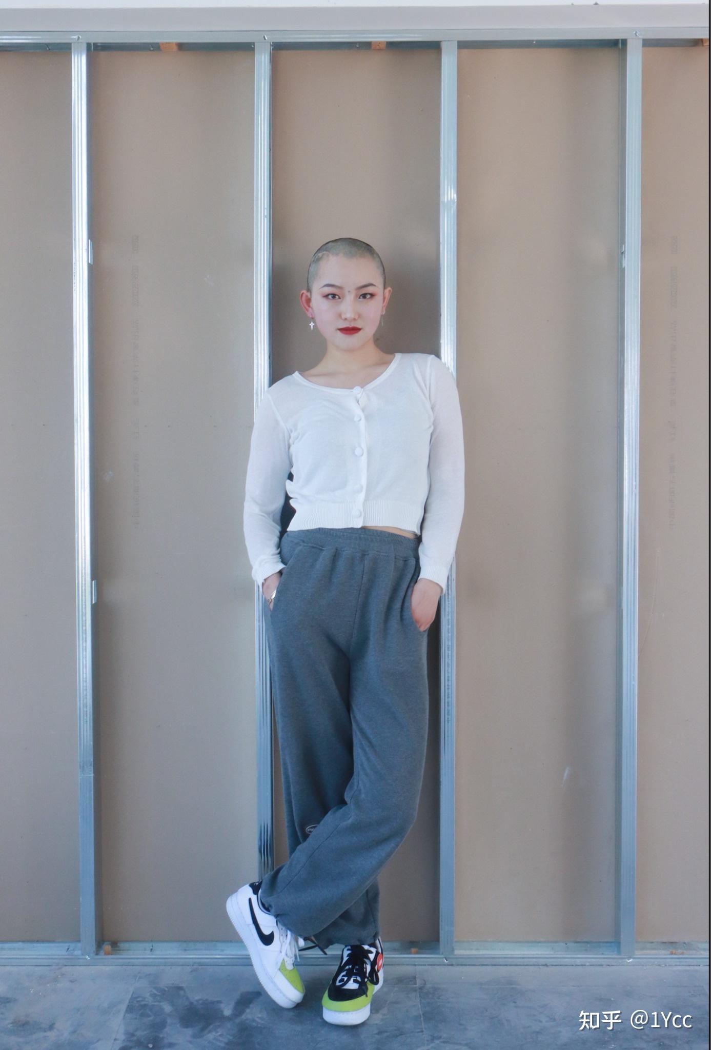 女生剃头:有无pljj半剃头(undercut,剃后脑,剃两鬓那种)的建议或者