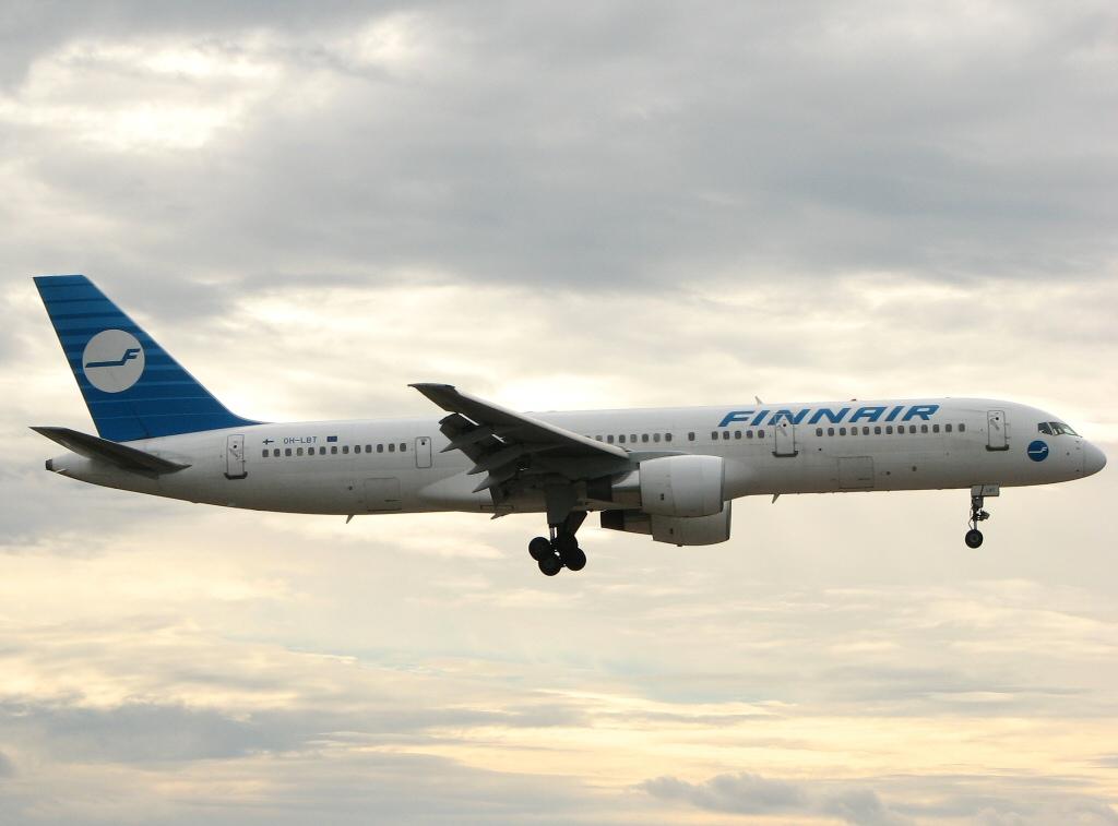 波音757 / Boeing 757（第二部分：子型号、运营、事故、展出
