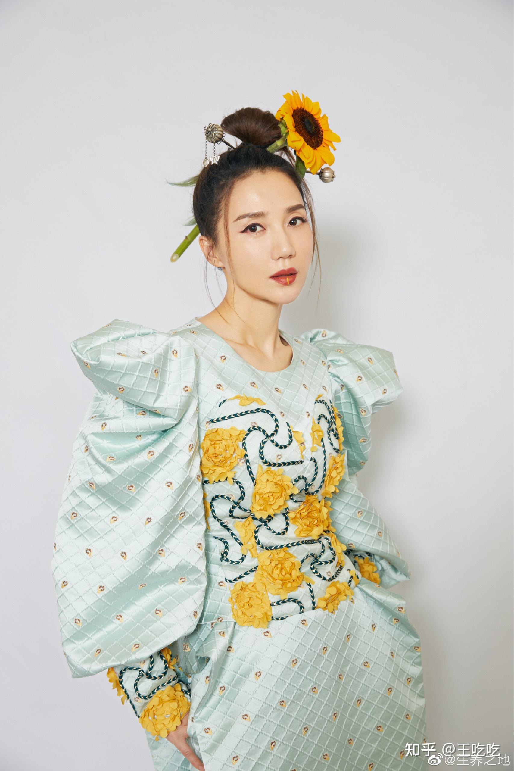 如何看待阿朵和丁真作为民族文化传扬者被官媒点名