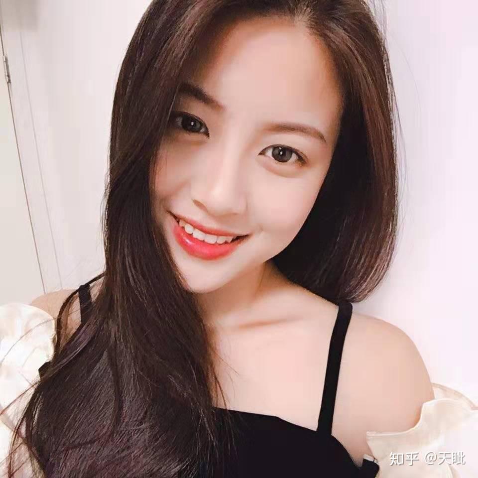 快手网红w小茜如何做到有那么多大哥? - 知乎