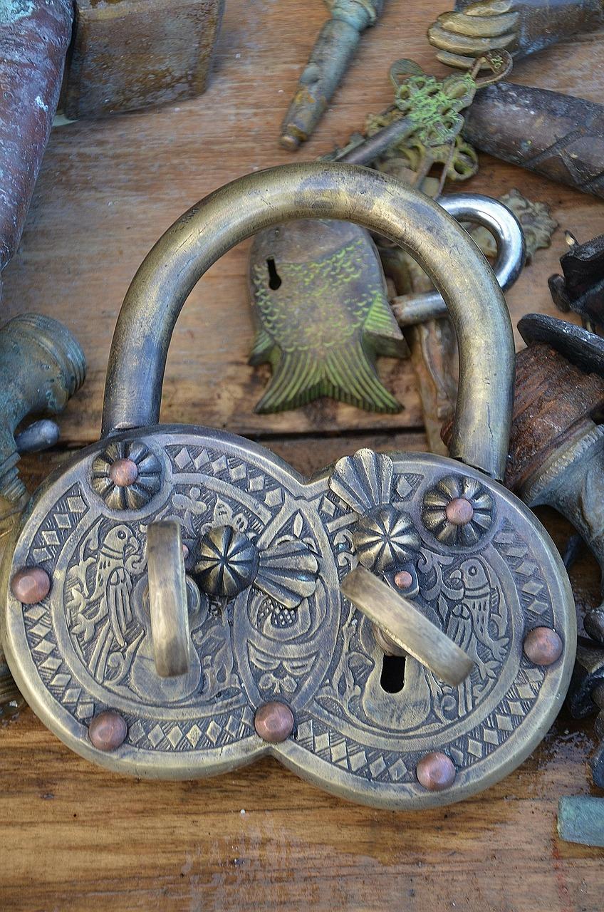 玉镯子摔断的寓意: