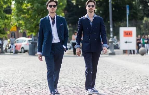 休闲西装配什么鞋好看?