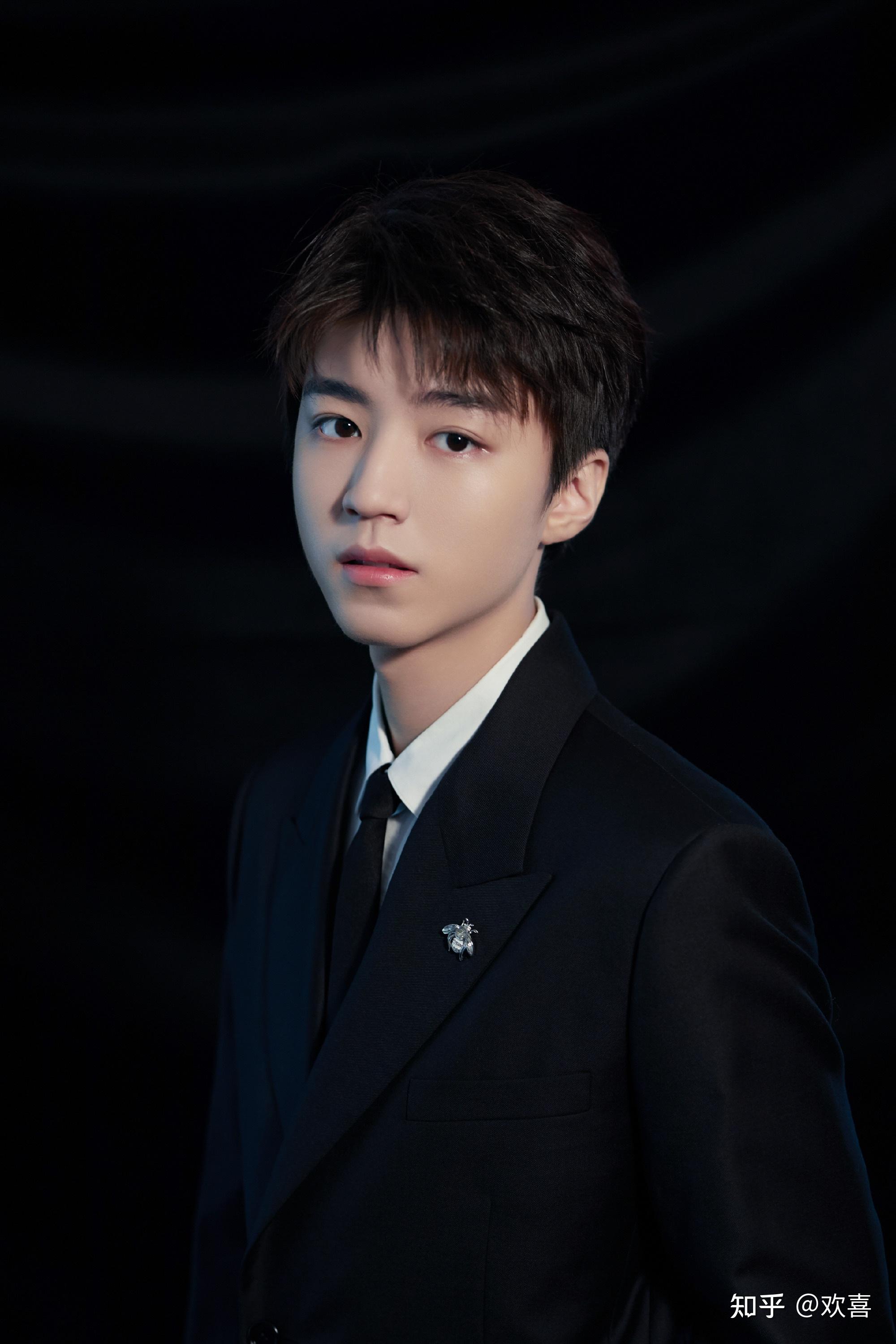 有没有王俊凯炒鸡惊艳,容易圈粉的照片,求～? - 知乎