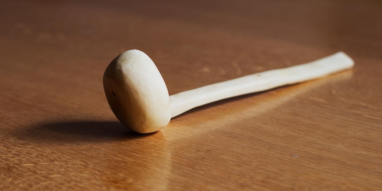 锅碗瓢盆属于什么类型