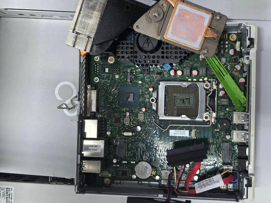 220 1L 8 9 M2 2 5 220-1l-8-9-m2-2-5