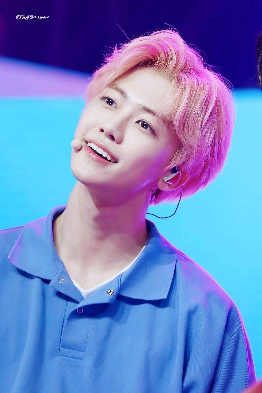 谁有罗渽民的美图和动图啊