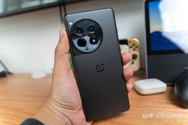 一加Ace3全方位评测：一块堆料很猛的性能机 - 知乎