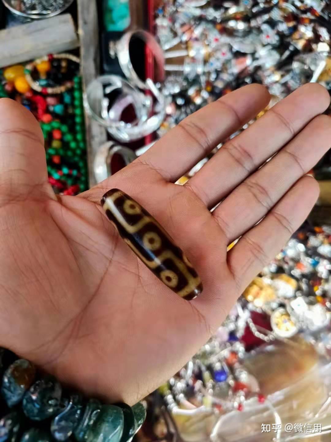 拉萨藏民卖的天珠都是真的么