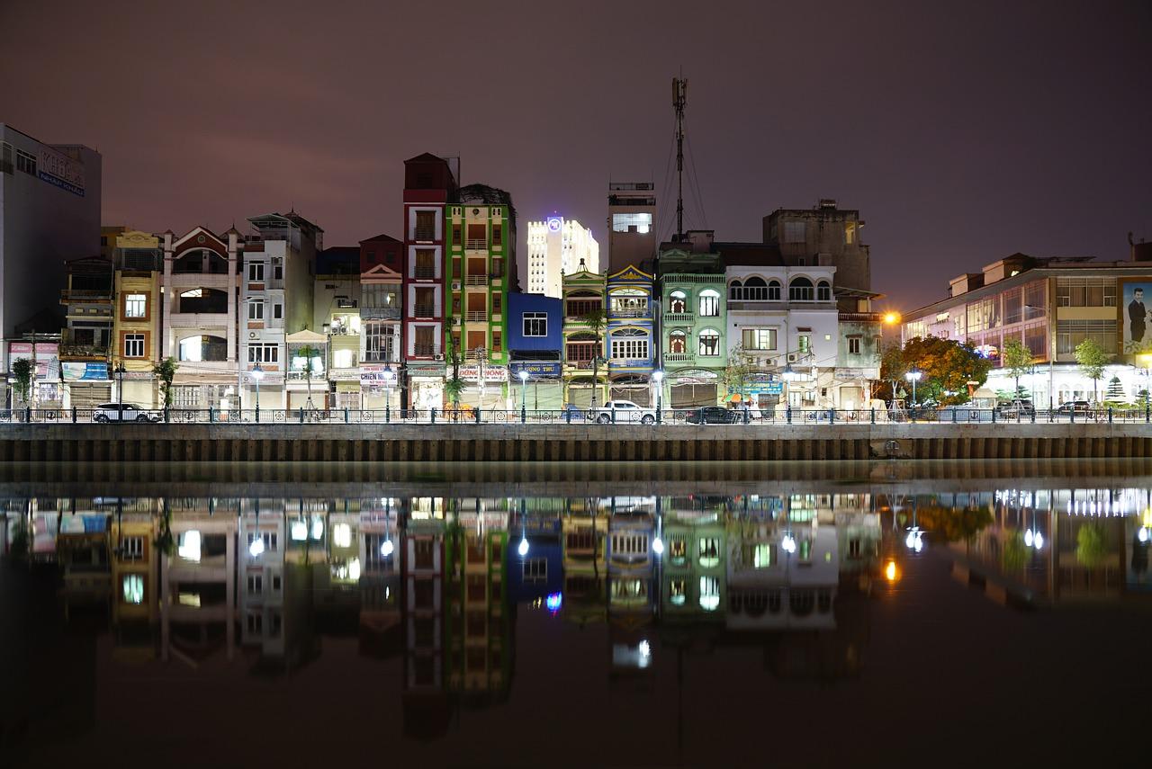 4. 纬二街周边配套