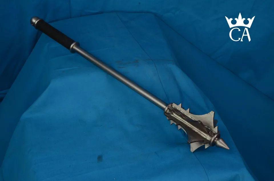 布鲁适合做武器格斗吗