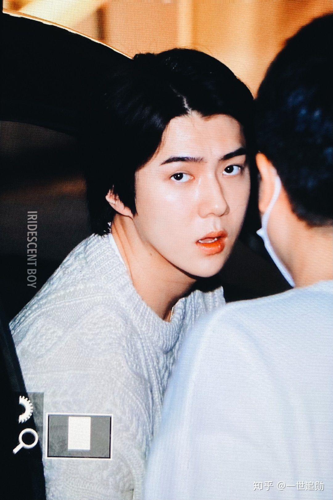 吴世勋是长残了吗感觉脸越来越宽了而且地包天也更明显了