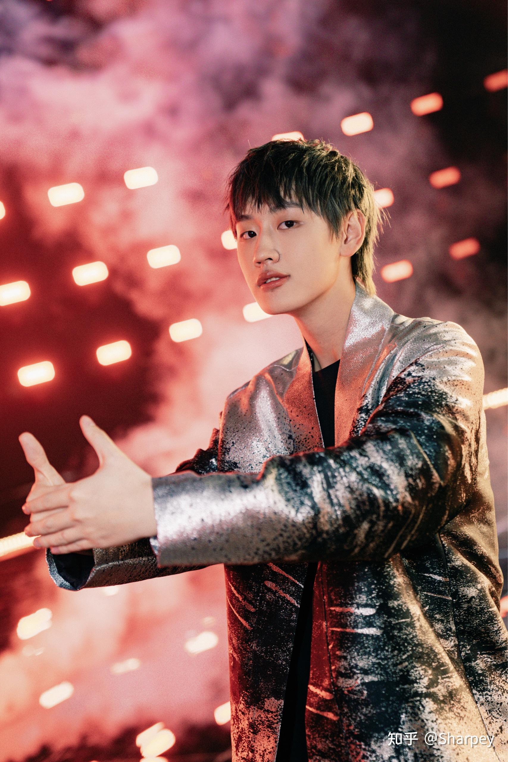 怎样看待into1刘彰?