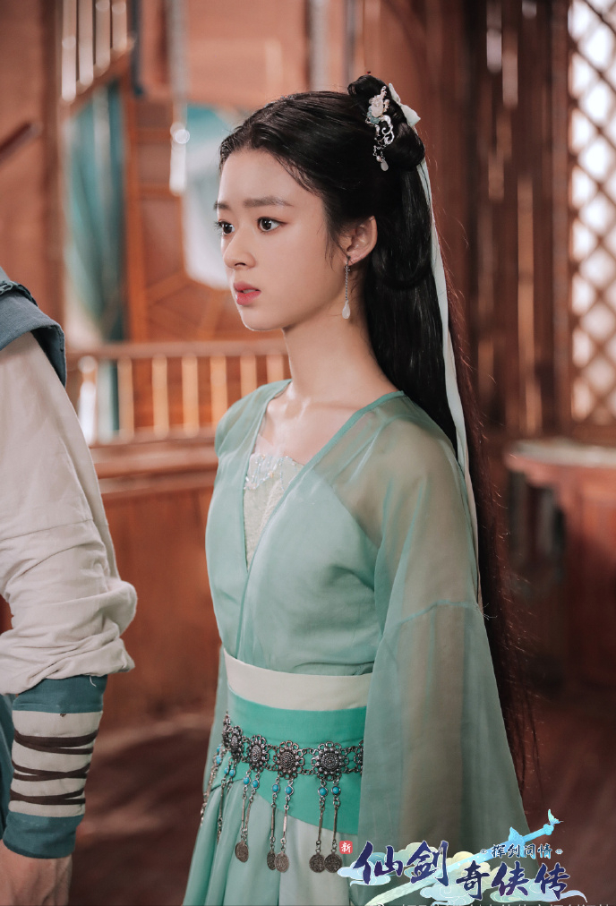 《新仙剑奇侠传之挥剑问情》短剧女主黄杨钿甜,如何评价她在剧中的