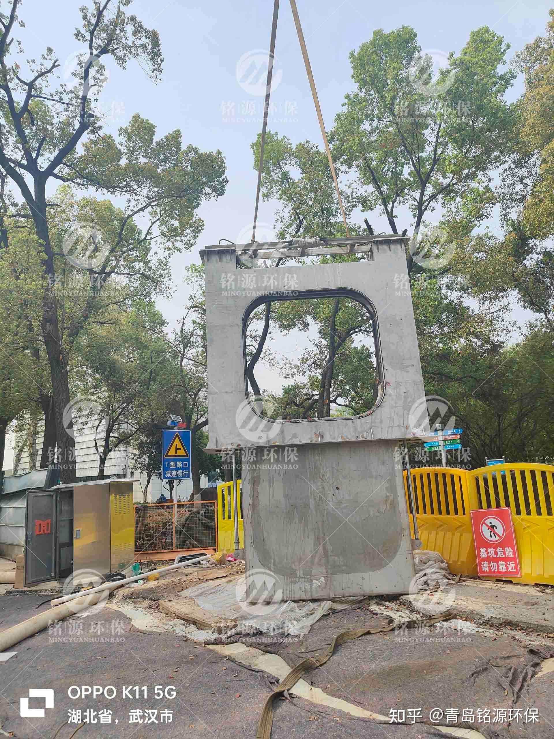 水渠河道钢制调节堰门特点 - 知乎