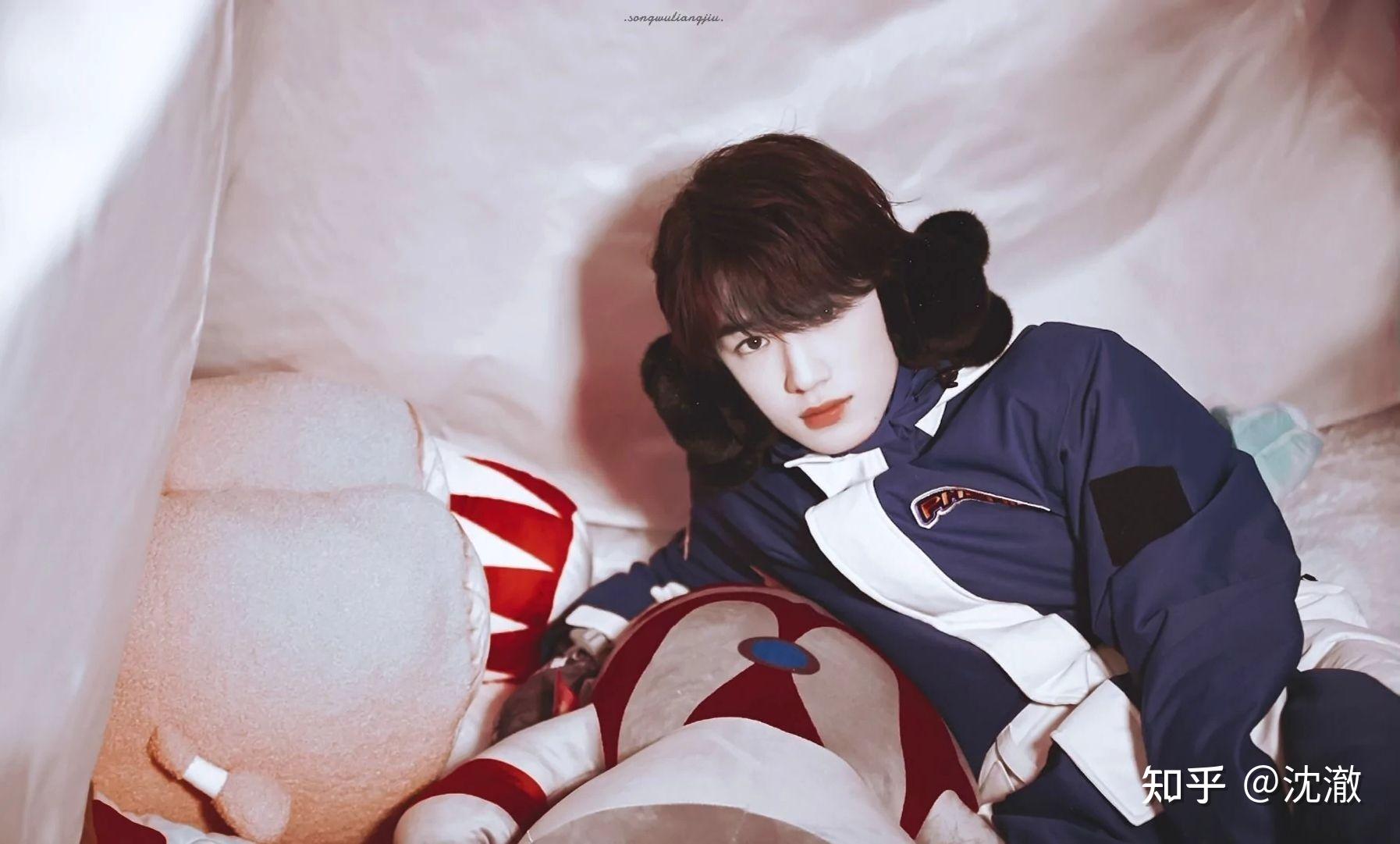 姐妹们有没有关于宋亚轩的绝美高清图啊tnt的也可以哦