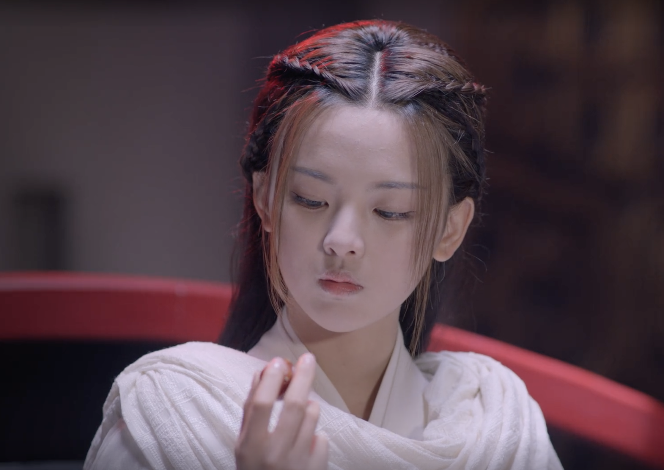 如何评价杨超越在将夜2里饰演的角色昊天