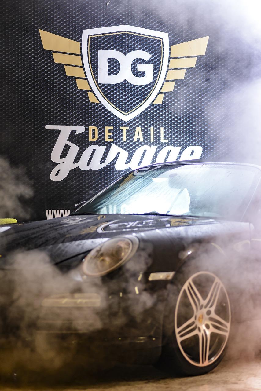 2. 防滑车库地坪