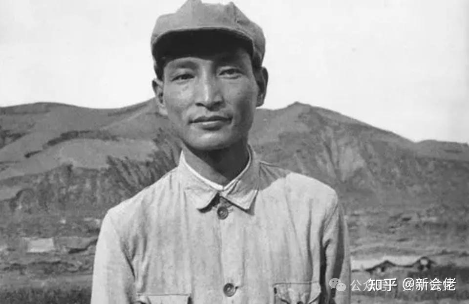 1937年，王明想夺毛主席的权，是谁投下关键一票支持毛主席？ - 知乎