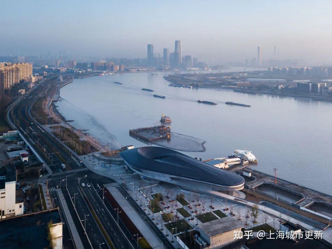 城市公共空间的不同运营模式产生不同效果 - 知乎