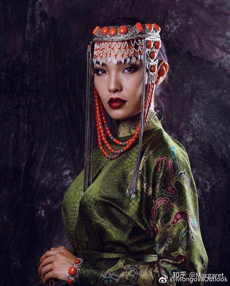 纯纯的蒙古族长相是什么样