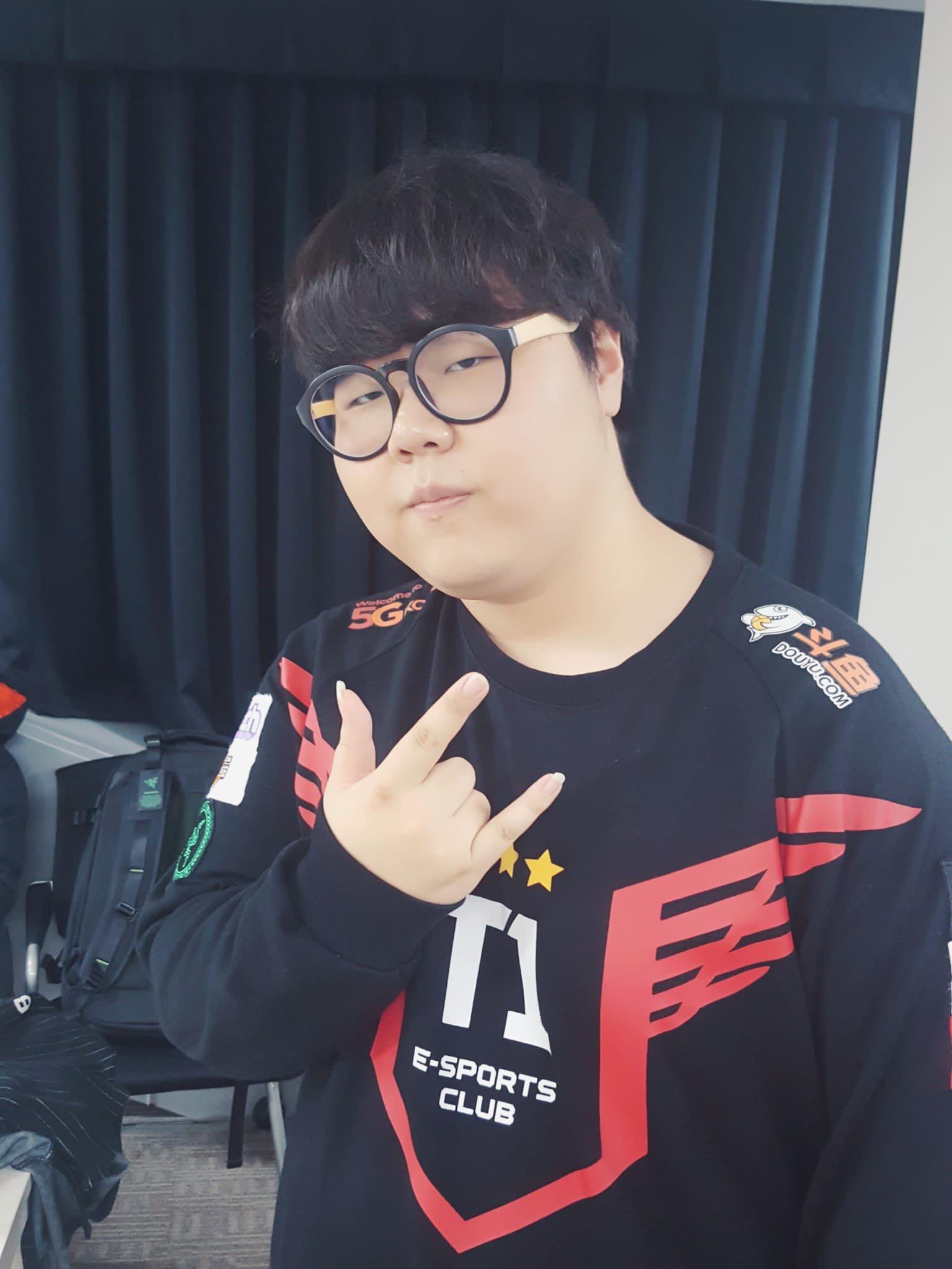 如何看待sktwolf正式转为打野