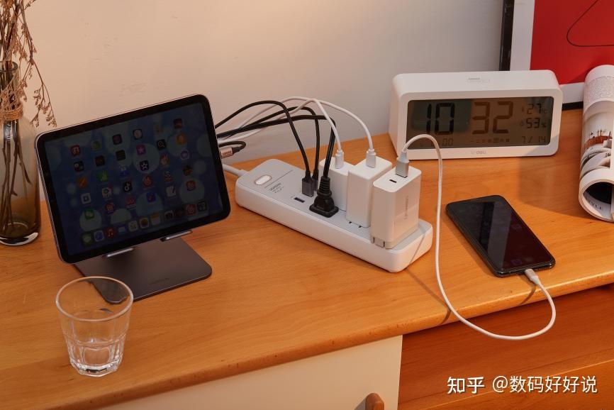 安全认知篇：大家觉得，排插是可以放在床上使用的吗？ - 知乎