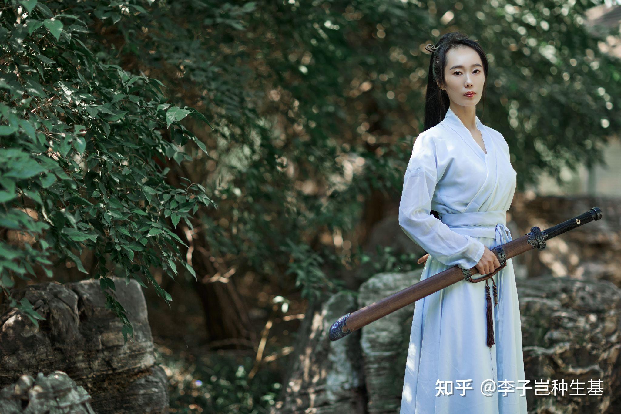 李子岂—俗语“门槛高过人,宅院聚宝盆”,没有门槛该怎么办呢? - 知乎