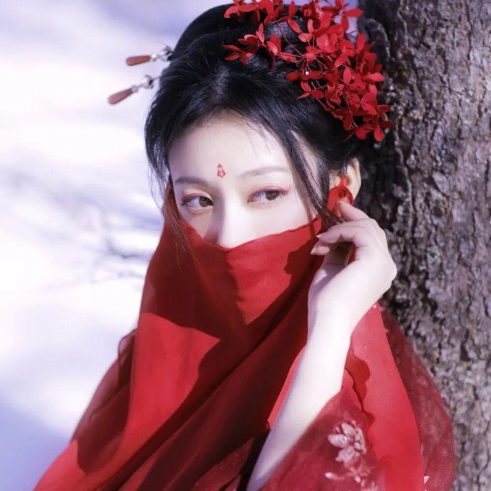 有哪些真人古风小姐姐的头像