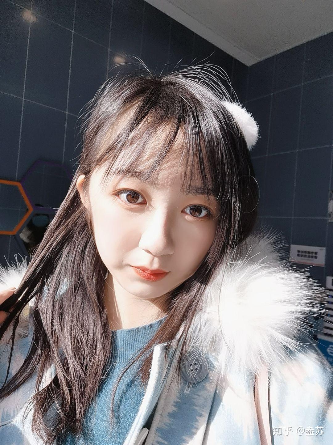 有哪些适合女生自拍的姿势