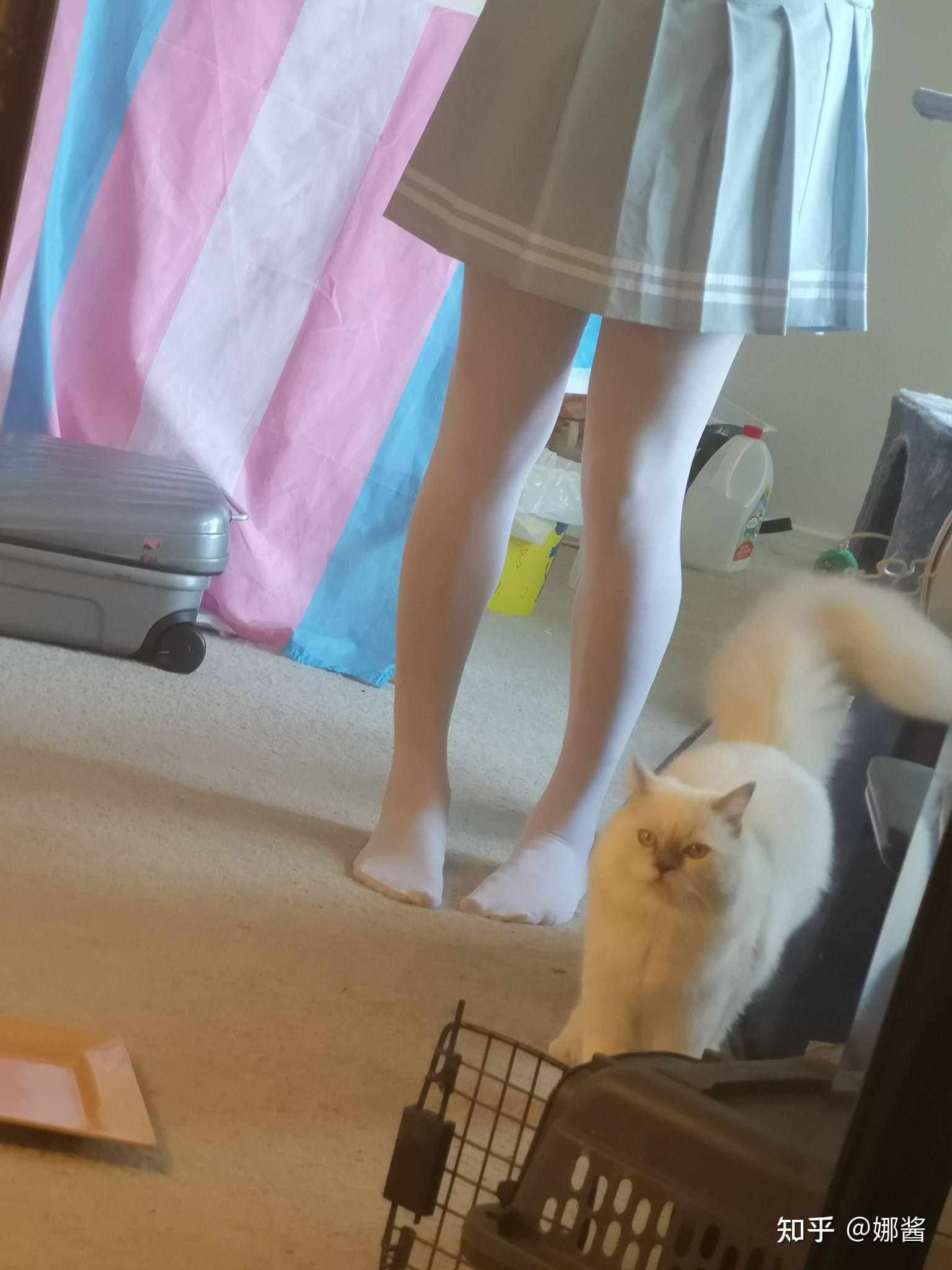 男孩可以穿白色连裤袜吗? - 知乎