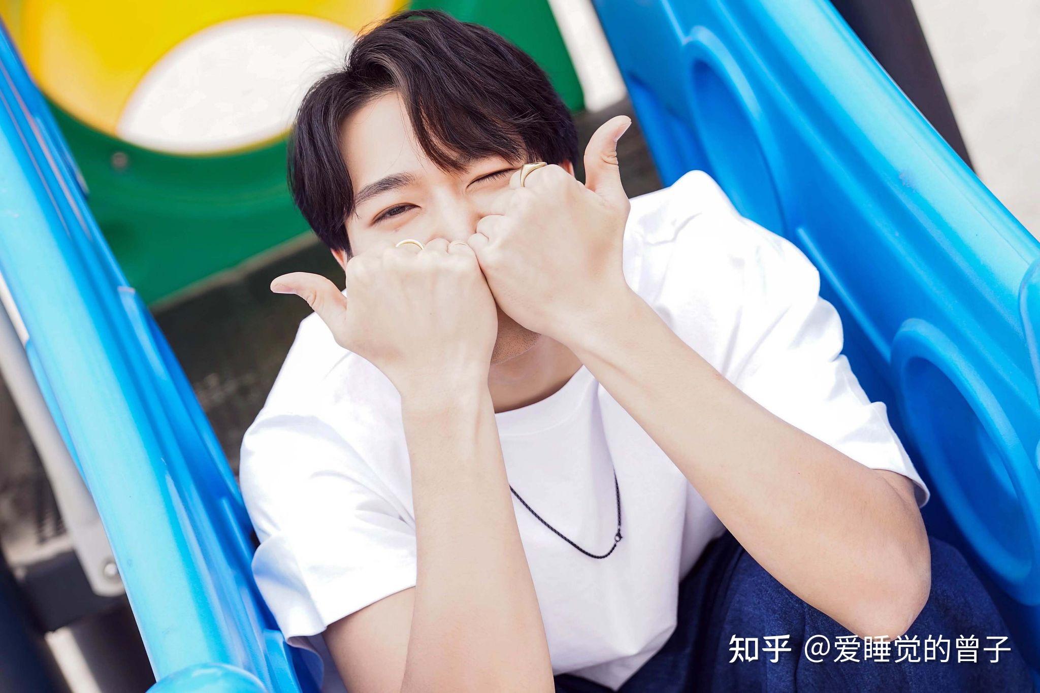 有没有into1赞多的绝美壁纸? - 知乎