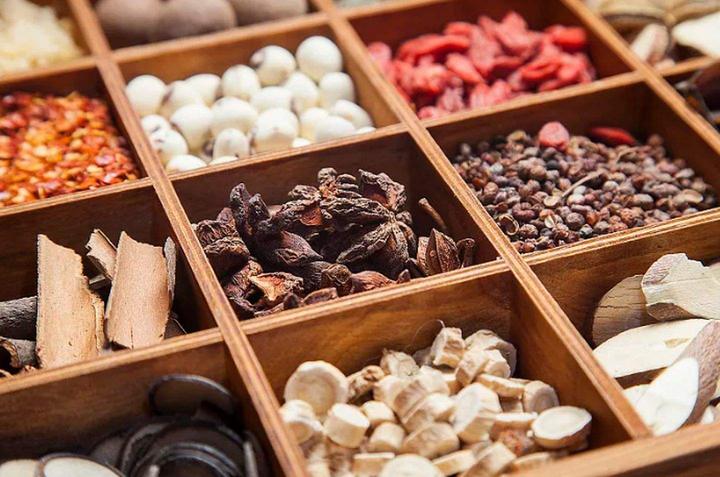 老中医胡远忠教你如何用中医药预防脂肪肝!